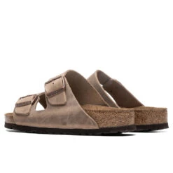 Birkenstock Wide Arizona Soft Footbed - Tobacco Brown -Best Shoes Shop Birkenstock Arizona Soft Footbed Tobacco Brown 0552811 02 09 2021 01 3