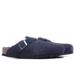 Birkenstock Wide Boston Shearling - Midnight -Best Shoes Shop Birkenstock Wide Boston Shearling Midnight 1020594 10 24 22 Feature VR 4