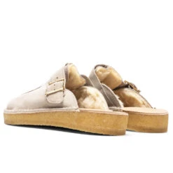 Clarks Trek Mule - Sand -Best Shoes Shop Clarks Trek Mule Sand 26168619 07 28 22 Feature JP 3