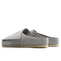 Fear Of God X Birkenstock The Los Feliz Suede - Cement -Best Shoes Shop Fear of God x Birkenstock The Los Feliz Suede Cement 1024765 CEM 01 21 23 Feature KN 5