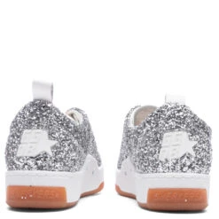 Golden Goose Women's Yeah Glitter - Silver/White 7 Golden Goose Women's Yeah Glitter - Silver/White -Best Shoes Shop Golden Goose Women s Yeah Glitter Silver White GWF00130.F002684.70137 12 28 22 Feature VR 10