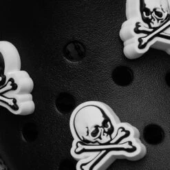 Mastermind Japan X Crocs Classic Clog - Black/White 13 Mastermind Japan X Crocs Classic Clog - Black/White -Best Shoes Shop Mastermind x Crocs Classic Clog Black White 208211 066 07 06 22 Feature JAYLEEN 6187182f c394 4f02 a4bc 0f6a2b38e6b7