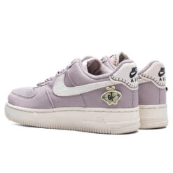 Nike Women's Air Force 1 '07 SE - Amethyst Ash/Pale Ivory/Pink Oxford -Best Shoes Shop Nike Women s Air Force 1 07 SE Amethyst Ash Pale Ivory Pink Oxford DJ6378 500 12 03 22 Feature JM 5