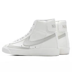 Nike Women's Blazer Mid '77 Vintage - Sail/Light Bone/Sail 6 Nike Women's Blazer Mid '77 Vintage - Sail/Light Bone/Sail -Best Shoes Shop Nike Women s Women s Blazer Mid 77 Vintage Sail Light Bone Sail CZ1055 120 11 12 22 Feature VR 5