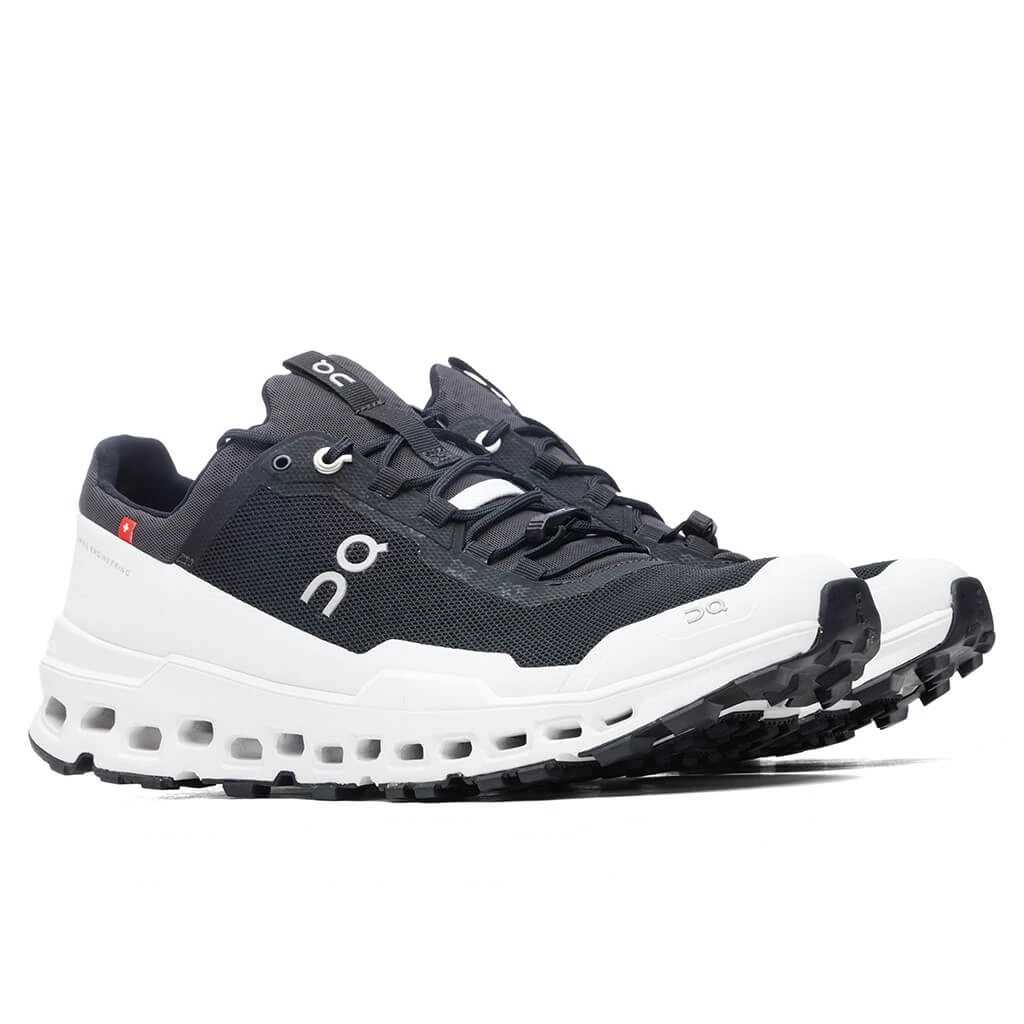 On Women's Cloudultra - Black/White 2 On Women's Cloudultra - Black/White - Image 2
