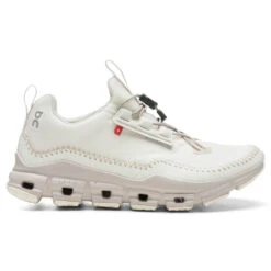 On Women's Cloudaway - Ivory/Pearl